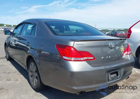 2007 Toyota Avalon Touring z USA, uszkodzony, nr VIN 4T1BK36B97U237128